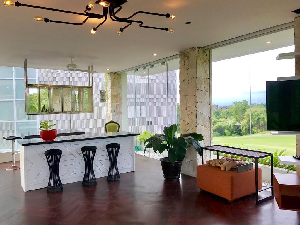 New Kuta Golf / Ocean Villa Uluwatu Buitenkant foto